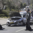 Agentes israelís, en el lugar de los hecho, hoy en Jerusalén.-Foto: AP / SEBASTIAN SCHEINER