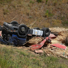 Un camionero fallece en un accidente en la autovía A6 en la localidad de Columbrianos (León)-Ical