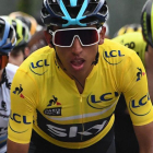 Egan Bernal, de amarillo, durante la última etapa de la París-Niza que ha ganado.-AFP