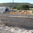 La ermita de San Pelayo durante su recuperación en 2011.-ECB