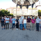 Peña, con los participantes en una reunión de trabajo con alcaldes y concejales socialistas en la capital de la Bureba. ECB