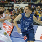 Salvó supera a Shengelia en el GBC-Baskonia del pasado curso.-ACB PHOTO