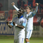 Lago Junior y Galán celebran la victoria a la conclusión del choque.-LFP