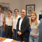 La alcaldesa comparece en rueda de prensa junto a su equipo.-L.V.