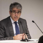 Francesc Homs, en una conferencia en Barcelona, en abril del año pasado.-CARLOS MONTAÑÉS