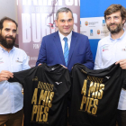 Samuel Casado, Leví Moreno y Álvaro Torres en la presentación de la Maratón Burgos-Israel L. Murillo