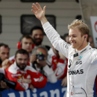 El alemán Nico Rosberg celebra su victoria tras la carrera en China.-ALY SONG / REUTERS