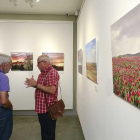 Dos de los autores de fotografías que se pueden disfrutar en ‘El tiempo, una mirada de la audiencia’.-RAÚL OCHOA