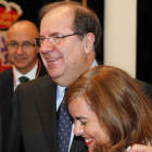 El presidente de la Junta, Juan Vicente Herrera, junto a la vicepresidenta, Soraya Sáez de Santamaría al término de la toma de posesión-Ical
