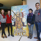 María José Romero, Aurora Martín, Pilar Varela y Rodrigo Jiménez, de i. a d., escenifican la suma de fuerzas.-Raúl Ochoa