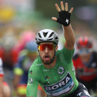 El ciclista eslovaco Peter Sagan celebra su victoria al sprint en Valence-PETER DEJONG (AP)