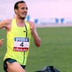 El aragonés AntonioAbadía es el actual campeón de España de campo a través.-
