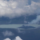 Fotografía aérea del volcán Manaro en la isla de Ambae-AFP