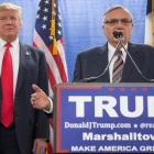 El exsheriff Joe Arpaio y Donald Trump-AFP / SCOTT OLSON