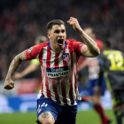 Giménez celebra el primer gol atlético.-EFE
