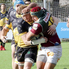 Snyman frena el avance del talonador del Alcobendas, Ovejero, ayer.-AREA11