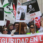 Los trabajadores en una de las protestas que realizaron este verano.-RAÚL G. OCHOA