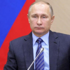 Putin durante una reunión de Gabinete, en la residencia de Novo-Ogaryovo, en las afueras de Rusia, el 17 de febrero.-AP / MIKHAIL KLIMENTYEV