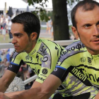 Alberto Contador e Ivan Basso, el pasado 2 de julio en Utrecht, dos días antes de empezar el Tour 2015.-Foto:   AP / CHRISTOPHE ENA