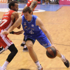 Vlatko Cancar en acción en el Coliseum-M. González