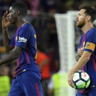Dembélé y Messi, en el Camp Nou tras el 5-0 del Barça al Espanyol.-AFP / LLUIS GENE