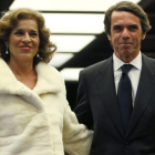 José María Aznar y su esposa, Ana Botella.-EFE / JUANJO MARTÍN