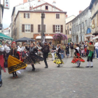 Pasacalles interpretado por el Grupo de Danzas Tierras del Cid.-ECB