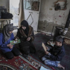 Las familias sirias viven con muchas carencias en la mayoría del país.-MOHAMMED BADRA / EFE