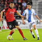 Aridane conduce el esférico en su etapa como jugador del Mirandés.-JOSÉ ESTEBAN EGURROLA