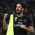 Isco del Real Madrid celebra luego de anotar un gol contra Manchester United hoy-EFE