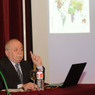 Imagen de la conferencia en el Círculo de la Unión-Israel L. Murillo