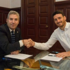 Aritz Aduriz en la renovación con el Athletic Club de Bilbao-/ PERIODICO