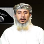 Nasser bin Ali al-Ansi, el veterano de Al-Qaeda, responsabilizando al grupo terrorista de los ataques a Charlie Hebdo.-Foto: AFP / GETTY IMAGES