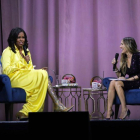 Michelle Obama y Sara Jessica Parker, durante la presentación del libro de memorias de la exprimera dama.-FRANK FRANKLIN II (AP)