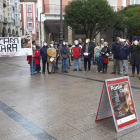 Acto de visibilización de personas sin hogar en la campaña de Cáritas 'Ponle cara'.-