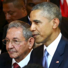 Imagen del encuentro entre Castro y Obama en abril en Panamá.-REUTERS
