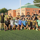 Foto de grupo del UBUColina Clinic antes de la primera sesión de entrenamiento.-SANTI OTERO