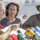 Juan Luis Arsuaga, Josefa García Cirac y Eudald Carbonell presentaron los resultados de la excavación.-SANTI OTERO