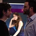 Fotograma de Siete años, protagonizada por Paco León, Juan Pablo Raba, Juana Acosta (los tres, en la foto), Manuel Morón y Àlex Brendemühl.-NETFLIX