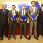 Los premiados Javier Herrero (HcTech), José Ignacio Cuevas (Gambastar) y Oscar Gil (Proyecto NFC).-RAÚL G. OCHOA