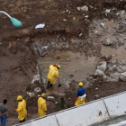 Las autoridades chinas advirtieron de que los niveles de cianuro de sodio registrados en las aguas alrededor del puerto de Tianjin, donde tuvieron lugar dos explosiones el pasado 12 de agosto, son hasta 277 veces superiores a lo aceptable.  Mientras así l-Foto: REUTERS