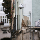 Una de las cámaras de vigilancia instaladas en la calle Huerto del Rey-RAÚL OCHOA