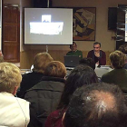 Charlas, talleres o visitas guiadas a los templos de la comarca son algunas de las muchas actividades de la asociación.-ECB