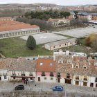 La zona de aularios del Hospital Militar se encuentra en la lado izquierdo de esta imagen.-RAÚL G. OCHOA