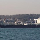 El buque petrolero ’The British Heritage’ salía del golfo Pérsico hacia el Estrecho de Ormuz.-CENGIZ TOKGOZ