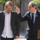 El president de la Generalitat, Quim Torra, antes de reunirse con Xavier Domènech, coordinador general en Catalunya de En Comú Podem.-DANNY CAMINAL