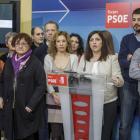 Esther Peña, en el centro, durante su intervención para presentar su candidatura a la secretaría provincial.-SANTI OTERO
