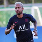 Neymar, entrenando en solitario en Shenzhen (China).-PSG