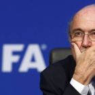 El presidente de la FIFA, Joseph Blatter, durante una conferencia de prensa en Zúrich, el pasado julio.-REUTERS / ARND WIEGMANN