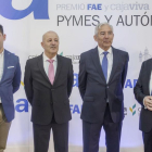 Israel Gutiérrez (Tetra 5 Construcciones), Enrique y Martín Para ( Piedras Naturales de Castilla SL) y Leopoldo Cuadrado (Castilla Maquinaria y Vehículos SA).-SANTI OTERO